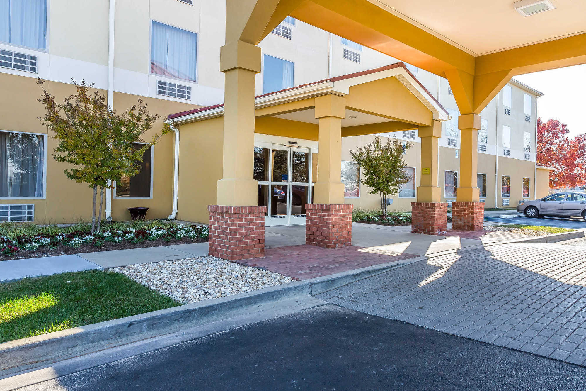 Comfort Inn Frederick Esterno foto